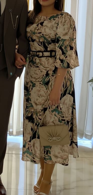 şifon fasonlar instagram: Kəmərli xanım-xatın ziyafət donu. İpək kimi yumşaq materialda. 145 — 1