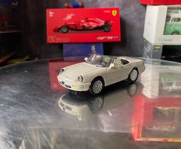 антискользящие коврики: Коллекционная модель Alfa Romeo Spider crème 1989 NewRay Scale 1:43 — 2