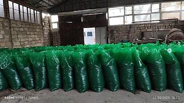 kisi hediyye: Məhsul: “YAŞIL HƏYAT” torf qarışığı – 100% üzvi tərkibli, 20 litrlik — 2