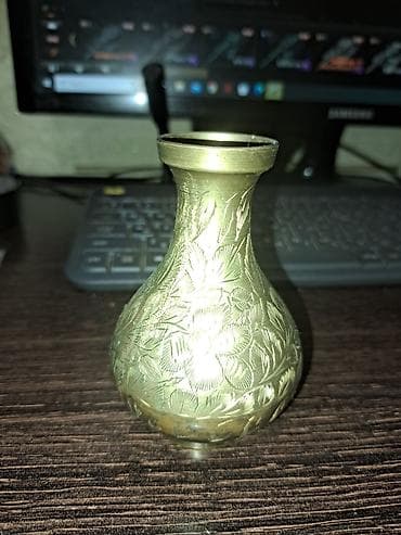 Bir vaza