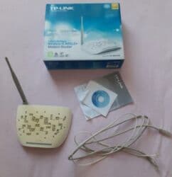 komputer üçün ekran şəkilləri: Masaüstü kompüter komplekti Tərkib: - Monitor: Fujitsu LCD monitör — 8