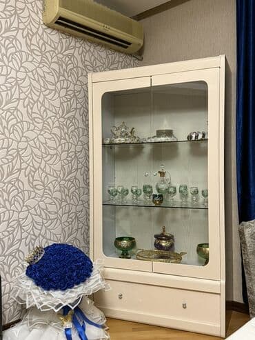 Ремонт и строительство: Qonaq otağı üçün mebel dəsti Tərkibi: - Geniş güzgülü bufet: 4 — 9