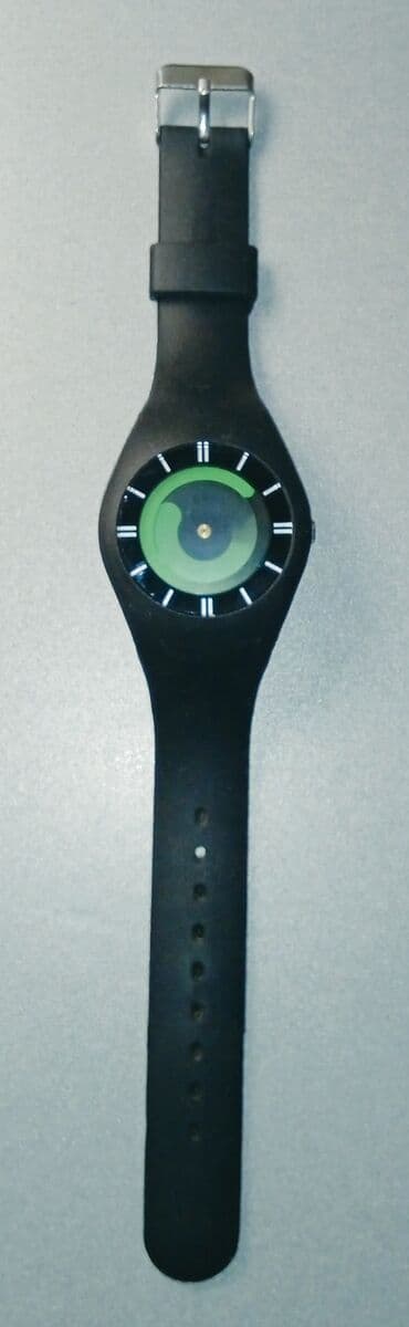 İşlənmiş, Qol saatı, rəng - Qara