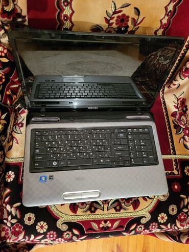 Информатика: Toshiba noutbuk + adapter və çanta - Marka/model: Toshiba (üst — 6