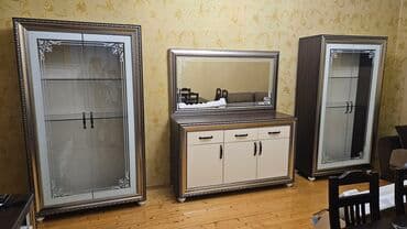 Klassik üslubda qonaq otağı mebel dəsti Dəst tərkibi: - 2 ədəd şüşə