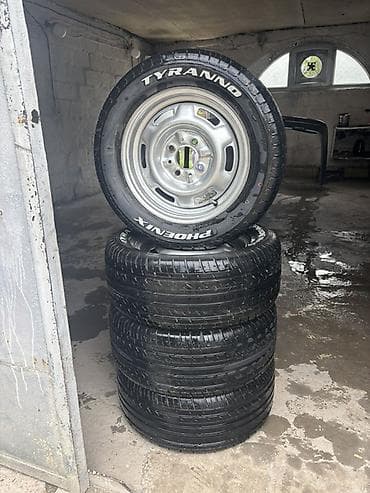 mini yer şumlayan: Şin Formula 215 / 65 / R 13 — 1