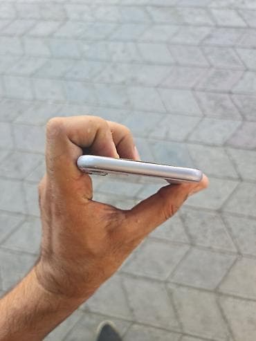 iphone iclod: IPhone 11, Deep Purple, Face ID — 5