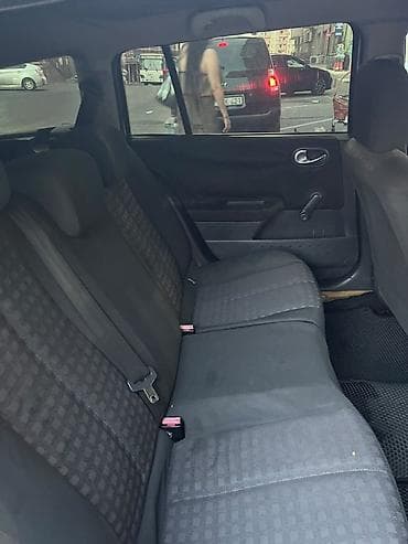 reno kangoo: Renault Mégane Grandtour (aile universal), ağ rəng - Kuzov: universal — 7