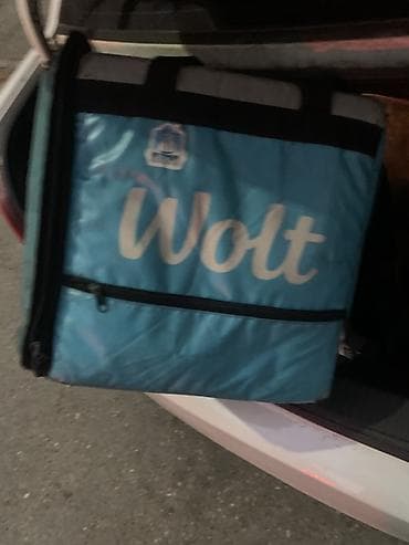 Сумки для курьеров: Wolt çatdırılma çantası. Isledilmir deye satiram — 1
