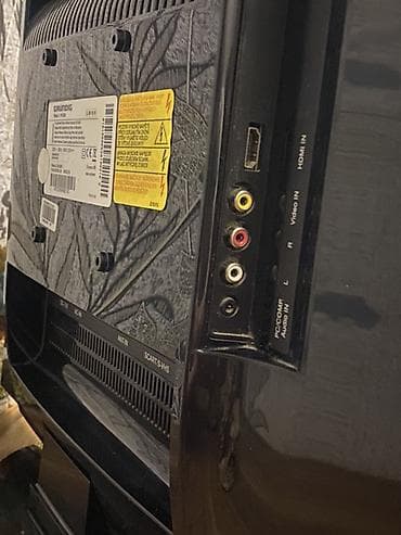 Televizorlar: Grundig LCD televizor - Ekran: təxminən 26–32 düym (şəkillərə əsasən — 3