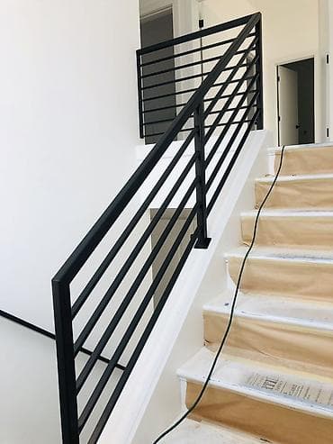 demir seyfler: Metall məhəccər – pilləkən və balkonlar üçün müasir dizayn Qiymət — 2