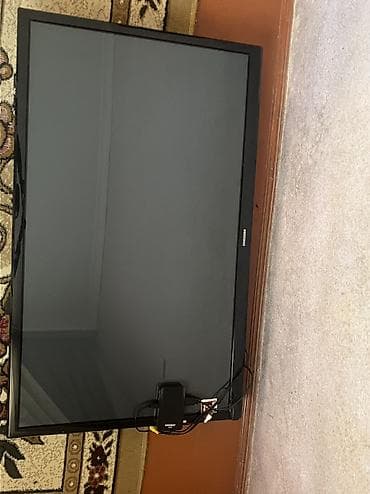 Audio: Samsung LED televizor - Ekran diaqonalı: təxminən 40–43 düym — 2