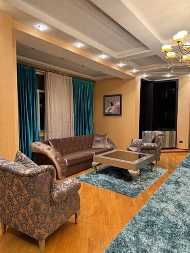 Ev üçün dekor: Divan, Jurnal masası, Bazasız — 7