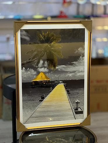 şar sekilleri: Müxtəlif mövzulu çərçivəli divar şəkilləri. Divar tablosu Ölçü  — 2