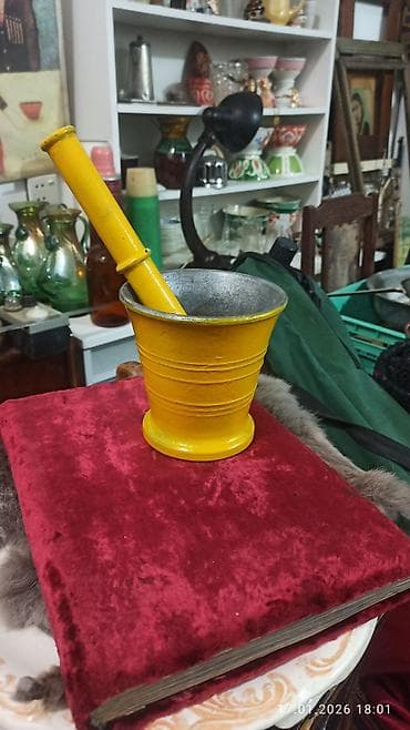 Taxta şahmat dəsti – qutulu, əl işinə bənzər klassik model