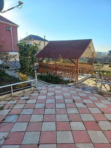 zığ həyət evi: Satılır: həyət evi/bağ evi - 2 mərtəbəli + mansardlı geniş ev — 2