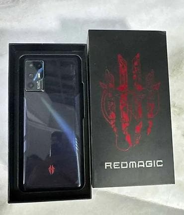 RedMagic oyun smartfonu - Model: RedMagic (qutusu və cihaz üstündə