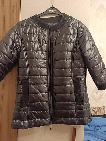 kurta: Qadın üst geyimləri – 2 model 1) Qısa, içi cins detallı şişmə gödəkçə — 4