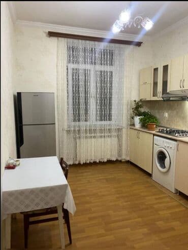 bakı gunluk evler: Nərimanov rayonu,Nərimanov metrosunun çıxışındakı5 mərtəbəli binada — 4