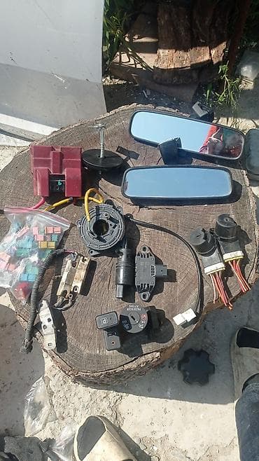 celiloglu ehtiyat hisseleri fotolar: Avtomobil üçün müxtəlif elektrik və elektron ehtiyat hissələri dəsti — 4