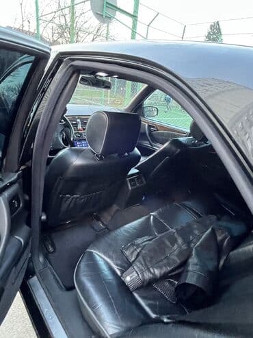 Daewoo: Mercedes-Benz 320: 3.2 l | 2001 il — 7