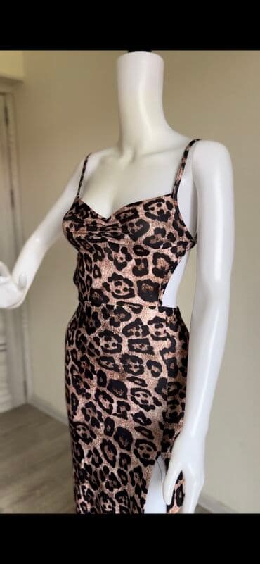 nostril qiymeti: Baha qiymete alinib. 1 defe geyinilib. Razmer "S" Elaqe ucun WhatsApp — 8