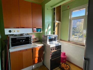 9 ci mikrorayon satilan evler: Bakı, 4 otaqlı, Köhnə tikili, m. Həzi Aslanov, 110 kv. m — 14