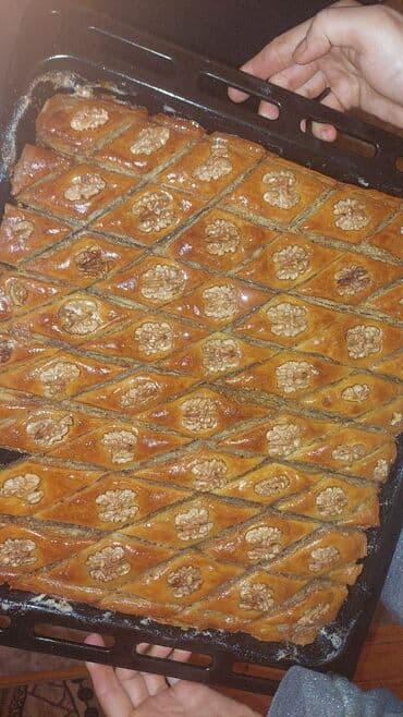 акун мука цена: Qoğal-1.00 manat.
paxlava- 1list 30 manat — 6