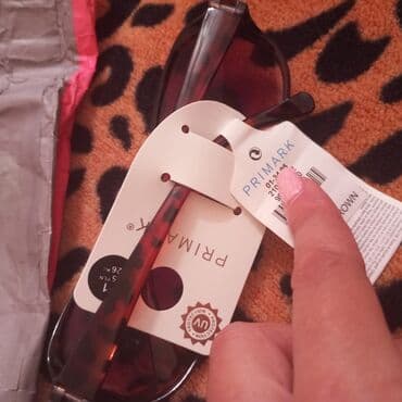 eyneklerin qiymeti: Gün. eynäyi. Germaniyanindi. şüşäsi. gözä. zärär. vermiyändi — 5