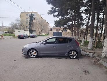 hunday tikson: Hyundai i30: 1.4 l | 2011 il Hetçbek — 2