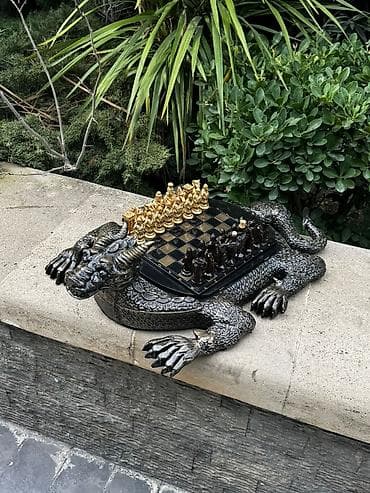 Şahmatlar: Sahmatlar hazir elde var. Çeşid çoxdu.çatdırılma 1_2 saata edilir. Qoz — 1