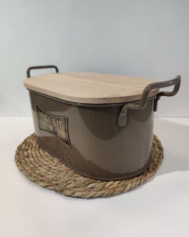 taxta qab: Çörek qabı Qapağı doğraması taxtası kimi de istifade edile biler — 3