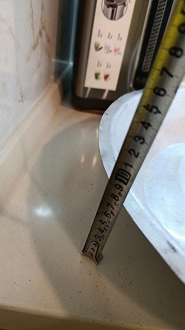 Böyük ölçülü alüminium sini­si. Sovetin qədimi leyeni,alüminium — 5