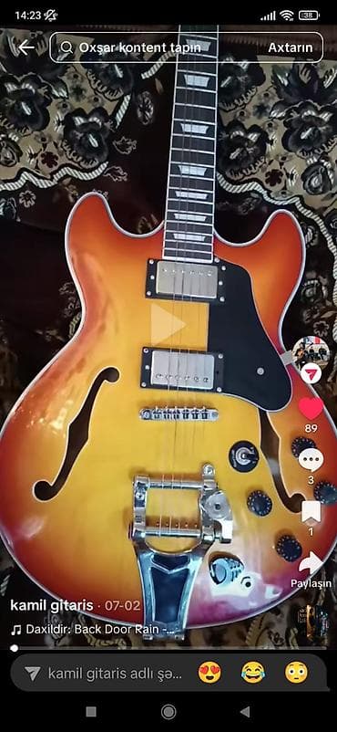 gitara simi: Yarım-akustik elektrik gitara – sunburst rəngli, ES-335 tipli korpus — 1