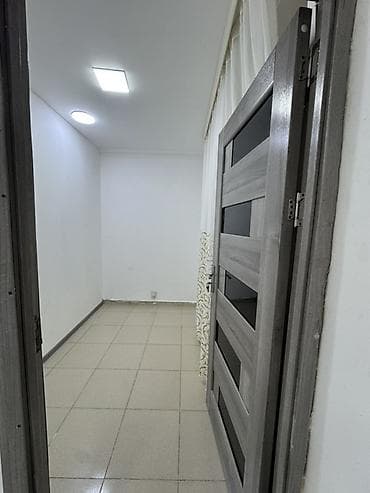 Gozellik salonun daxilinde otaq arendaya verilir. Birde sac ustasi — 4