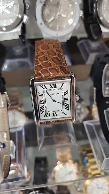 Cartier Tank Solo tərzində kvadrat korpuslu klassik saat - Korpus — 3