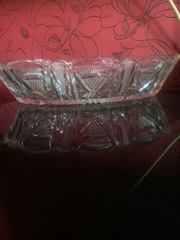 meyvə qablari: Хрустальная лодочка Şəffaf billurdan hazırlanmış bu oval qab, meyvə — 3