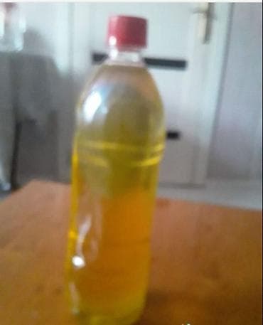 Təbii günəbaxan yağı