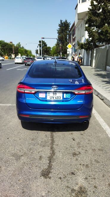 c klass mersedes: Ford Fusion: 1.5 l | 2017 il 117300 km Sedan — 4