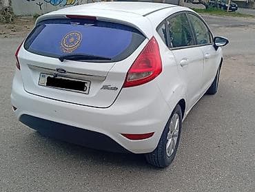 ford tranzit 2009: Ford Fiesta: 1.4 l | 2009 il 255 km Hetçbek — 5