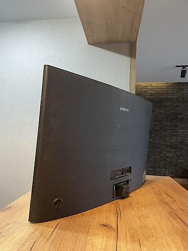 manit: Samsung əyri monitor 27lik 27inch ekran Samsung marka arxa stand yeri — 6