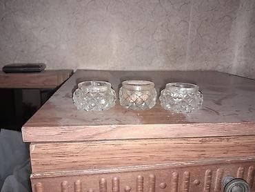 qab dəsti: Şüşə duz/istiot qabları – 3 ədəd dəst Tek Qiymeti 15azn 3ededi 30m - — 2