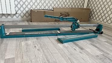 el firezi: Əl ilə çalışan Kafel kəsən stanok — 3