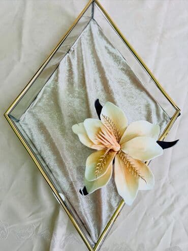 xonca novruz bayrami: SATILIR.14 eded ve 12 eded olmaqla xonca desti satilir.Her biri — 8