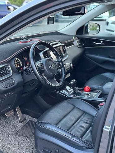 Kia Sorento: 2 l | 2017 il Krossover — 7