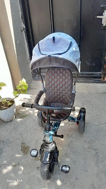 Yeni deyil İstifadə olunub hec bir problemi yoxdur. Ehtiyac olmadığı