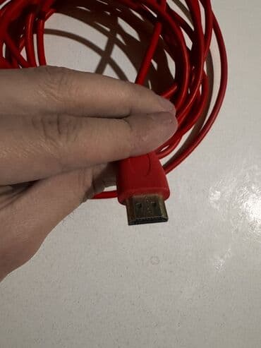 DVD və Blu-ray pleyerlər: HDMI kabel (5 metr) - Rəng: qırmızı - Uclar: 2x HDMI (tam ölçülü — 3