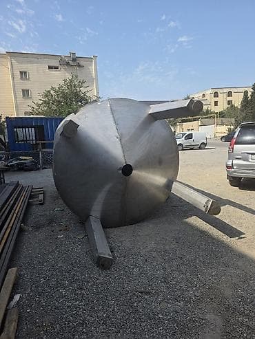 Paslanmayan poladdan üfüqi silindrik çən 16 ton qıymetde razılaşma