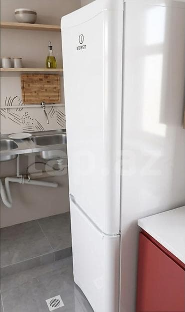 indesit холодильник: "İNDESİT" soyuducusu, NO FROST, 2 kameralı, yaxşı vəziyyətdə — 1
