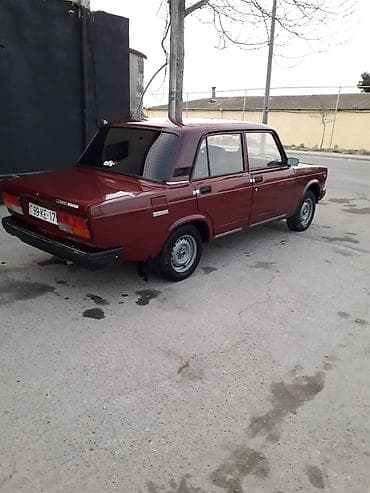 vaz baqaj: VAZ 2107, tünd albalı rəngli sedan. Texniki və vizual xüsusiyyətlər — 4